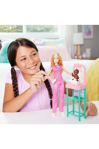 Barbie Bakım Temalı Kariyer Oyun Setleri Doktor Bebek Jcr72