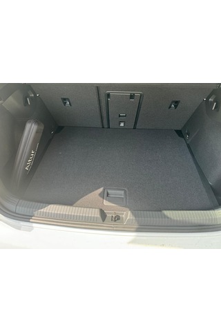 Golf 8 Bagaj Havuzu Üst