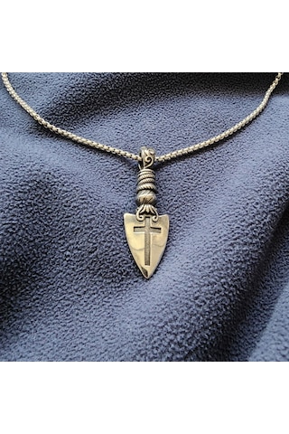 Çelik Savaşçı Ok Ucu Haç Kolye Gri