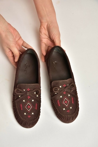 Fox Shoes Y996073102 Kahverengi Süet Renkli Motif İşlemeli Kadın Babet Kahverengi