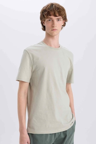 DeFacto %100 Pamuk New Regular Fit Bisiklet Yaka Basic Düz Kısa Kollu Tişört V7699AZ25SPKH478