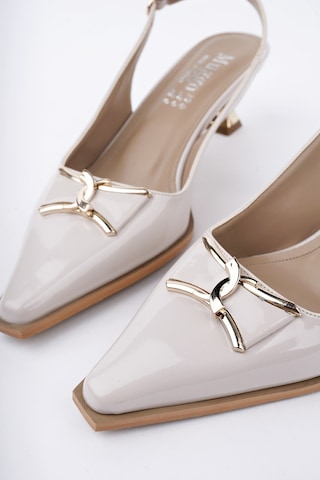 Muggo Forest Arkası Açık Toka Detaylı Günlük Klasik Topuklu Kadın Stiletto Ayakkabı Ten Rugan