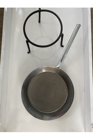 Kara Tava + Üç Ayak Izgara Ayak