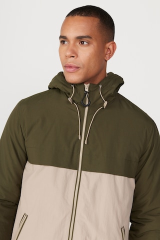 AC&Co / Altınyıldız Classics Erkek Bej Hakı Standart Fit Normal Kesim Dik Yaka Soğuk Geçirmez İçi Polarlı Mont Bej - Haki