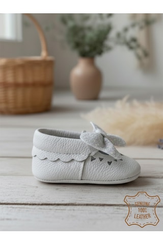 Denokids Kız Bebek Patik Hakiki Deri Taşlı Beyaz Yumuşak Taban Ayakkabı 17-21 Numara Renkli