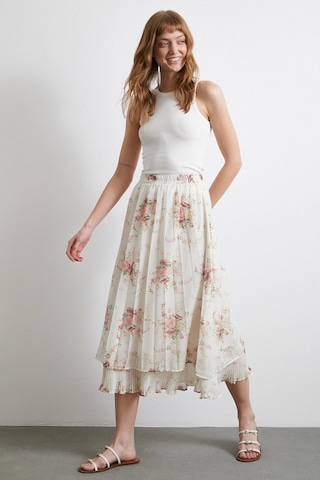 Fırfırlı Piliseli Etek Krem Krem