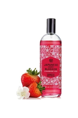 The Body Shop Japanese Cherry Blossom Strawberry Kiss Vücut Spreyi 100 ML