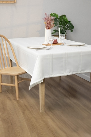 Neva Leke Tutmaz Masa Örtüsü 160x220 - Ekru Ekru