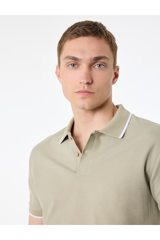 Koton Kısa Kollu Pamuklu Pike Kumaş Düğmeli Polo Yaka Slim Fit Tişört Haki 6sam10294mk