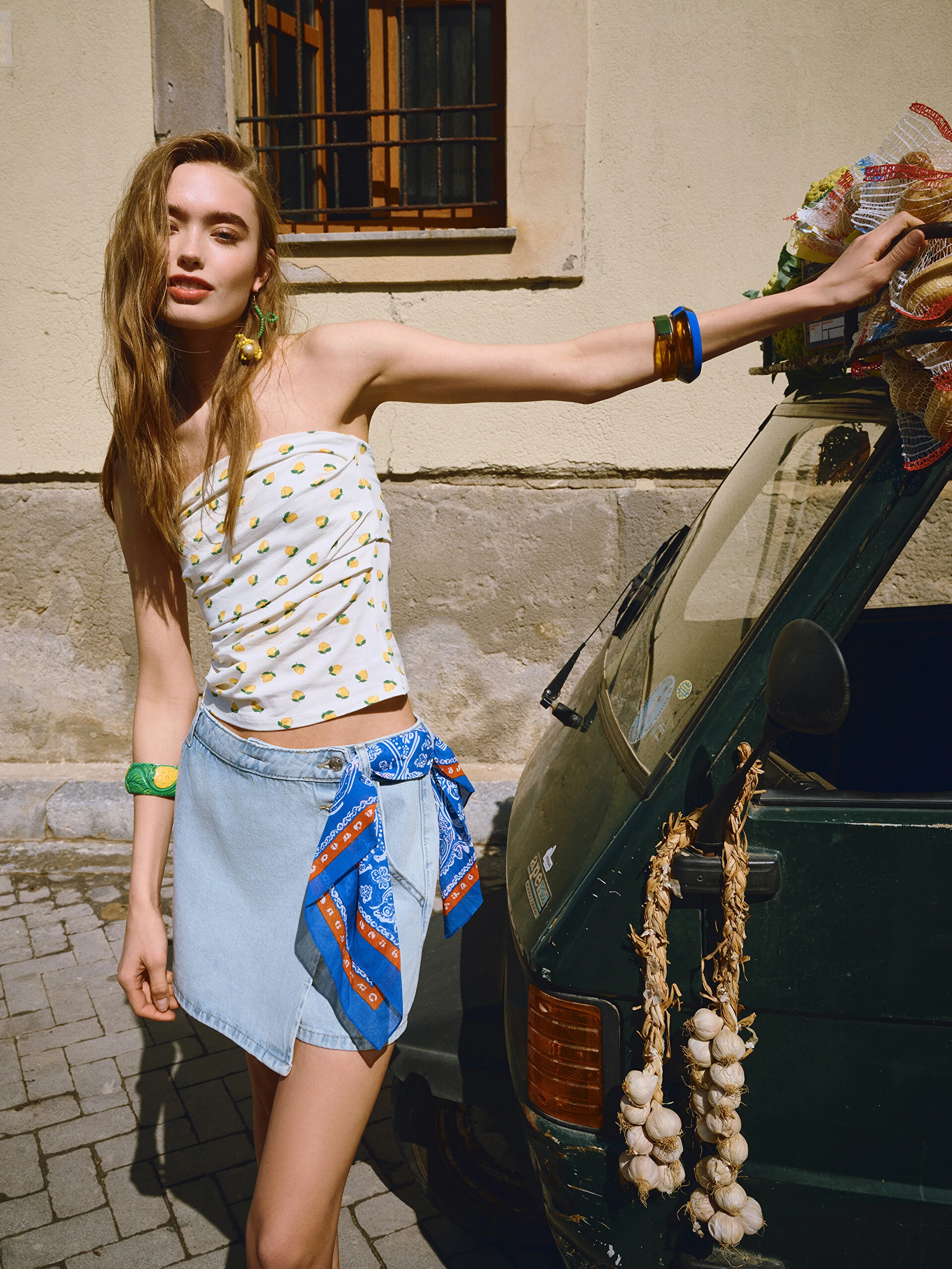 LC Waikiki Xsıde Beyaz Straplez Yaka Baskılı Kadın Crop Büstiyer