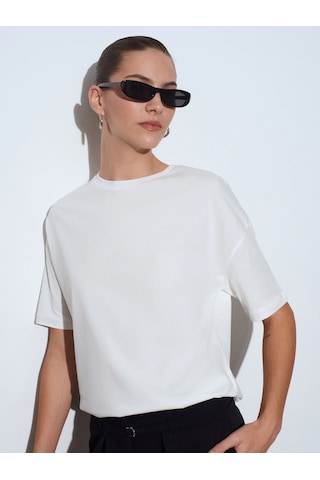 3683 Basic T-Shirt-Ekru
