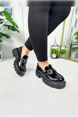 Günlük Kadın Loafer V Tokalı Kalın Topuklu Tırtıklı Tabanlı Oval Burunlu Makosen Ayakkabı 7455 - 7453 7453-siyahrugan