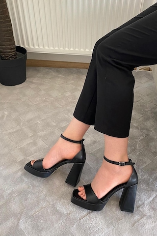 Asmi Shoes Kadın Verlino Tek Bantlı Bilekten Bağlamalı 10 Cm Platform Topuklu Ayakkabı Siyah Siyah