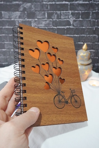Balonlu Bisiklet Ahşap Defter - Ajanda - Spiralli - Çizgisiz Defter Ahşap Rengi Ceviz A5 Notebook Turuncu