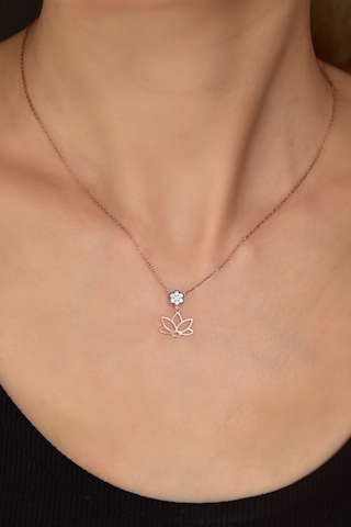 Papatya Silver 925 Ayar Gümüş Rose Kaplama Elmas Montür Çiçek Kesim Lotus Kolye