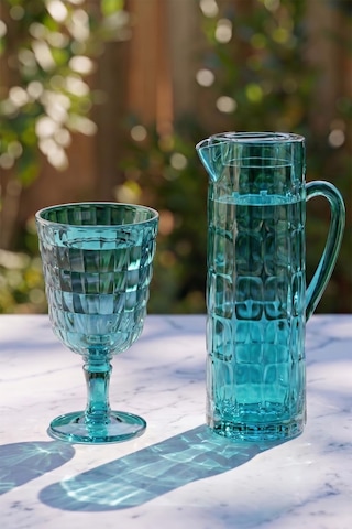 Akrilik Allegra Aquamarin 7 Parça Kadeh & Su Meşrubat Bardağı 450 Ml Ve Akrilik Allegra Aquamarin 1,5 Lt Sürahi Cam Değildir Turkuaz