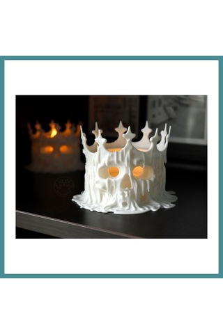 Trendexa 3d Baskı Erimiş Kafatası Tealight Mumluk Taçlı Kuru Kafa Dekoratif Mum Tutucu Mac Çok Renkli