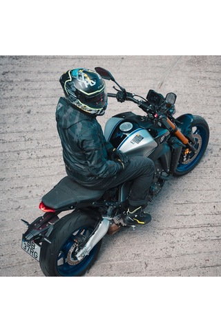 Nexx Y.100R Urbangram Kapalı Motosiklet Kaskı Mat Siyah