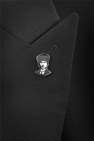 Mineli Atatürk Silüeti Gümüş Rozet -5872 Gümüş