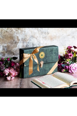 Hatim Çantalı Kadife Kuranı Kerim 29X19 Cm Sesli Dinleme Yeşil