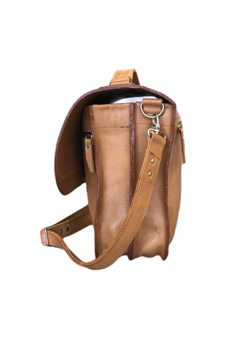 Taba Renk 4 Gözlü Gerçek Deri El Yapımı Postacı Çantası Taba