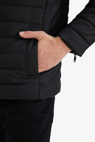 Defacto Su Geçirmez Slim Fit Dar Kesim Dik Yaka Fermuarlı İç Cepli Sunş Deri Ceket Mont X4014az25wnbk27 Siyah