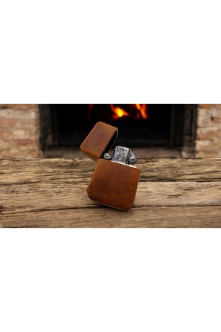 Hakiki Deri Çakmak Kılıf El Yapımı Zippo Tipi Benzinli Çakmak İle Birlikte