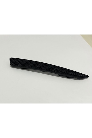 Ford Kuga 2013-2016 Tampon Far Altı Plastiği