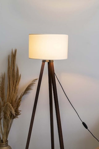 Ekru Dokulu Silindir Başlık Ahşap Üç Ayaklı Lambader