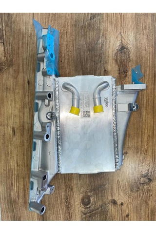 Turbo Soğutuculu Emme Manifold Açık Tip Clh 1.6 Tdi 2.0 Tdi Vag