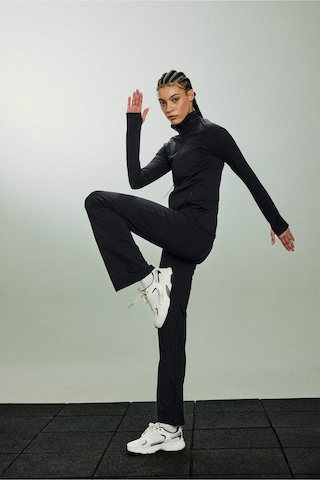 Defacto Defactofit Flare Fit İspanyol Paça Standart Boy Ultra Soft Sporcu Pantolon B3988ax25aubk81 Siyah