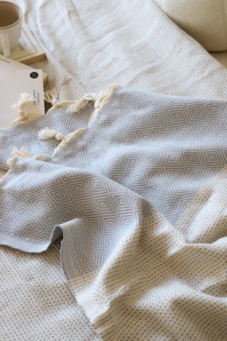 Hazal Noktalı-Safir Desenli Çift Kişilik Pike 200 x 240 CM Gri