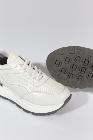 Dgn 81184 Kadin Sneaker Ayakkabi Beyaz
