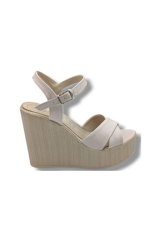 Selfie 4285-26 Rugan Çapraz Bant Yüksek Dolgu Taban Fashion Kadın Sandalet 11cm Bej