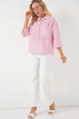 Defymoda Tek Cep Nakışlı Gömlek 20328 - Pembe Pembe
