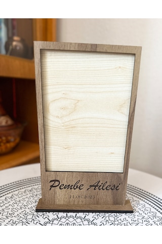 Kişiye Özel Kişiselleştirilebilir Üzerinde İsim Yazılı Ahşap Fotoğraf Çerçevesi - Dikey