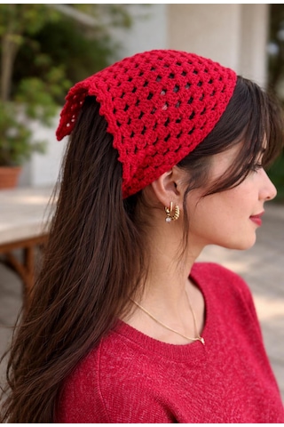Kadın El Örgüsü Üçgen Bandana Saç Aksesuarı Kırmızı