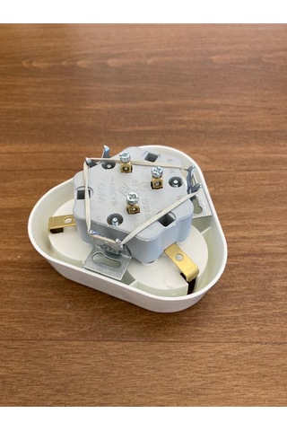 Viko 3'Lü Sıva Altı Topraklı Priz Viko Yonca Priz