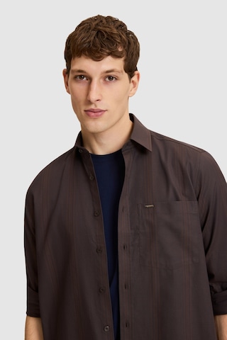U.S. Polo Assn. Erkek Koyu Kahverengi Comfort Fit %100 Pamuk Cepli Uzun Kollu Gömlek 50332463-vr084