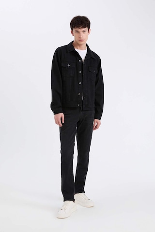 DeFacto %100 Pamuk Regular Fit Mevsimlik Baharlık Jean Ceket E4990AX25SPNM40