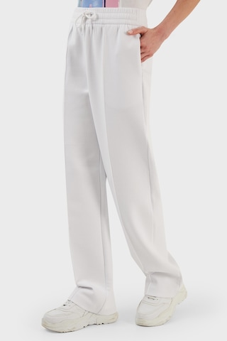 Emporio Armani Bayan Pantolon 3R2P6E 1JHSZ 0100 BEYAZ Beyaz