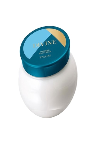 Oriflame Divine Kadın Parfüm EDP 50 ML + Roll-On 50 ML + Vücut Kremi 250 ML