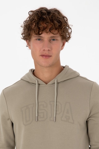 U.S. Polo Assn. Erkek Regular Fit Kapüşonlu Açık Haki Basic Sweatshirt 50315663-VR183