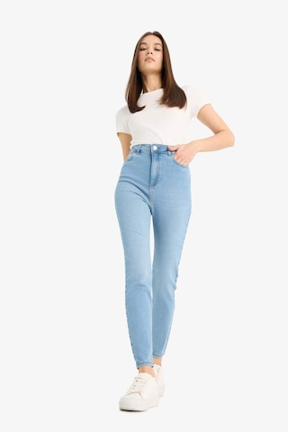 DeFacto Anna Skinny Fit Yüksek Bel Düz Paça Uzun Jean Taş Yıkama Pantolon D8181AX25SPNM85