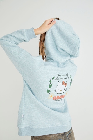 Hello Kitty Lisanslı Baskılı Kapüşonlu Fit Yeşil Sweatshirt Renkli