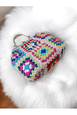 Embahandmde El Yapımı Metal Klipsli Renkli Granny Square Omuz Çantası Gümüş Zincirli Ekru - Çok Renkli