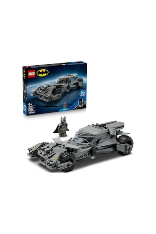 Batmobile 76332 9 Yaş Ve Üzeri Çocuklar Için Kumaş Pelerinli Bir Süper Kahraman Minifigürü Ve Hatıra Altın Par