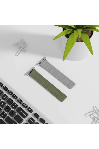 Apple Uyumlu Watch 10 Serisi 42mm Redclick Krd-111 Çizgili Desenli Silikon Kordon