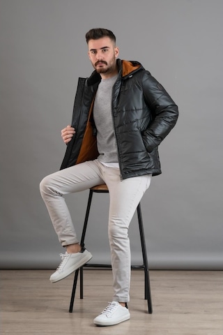 Kapşonlu Regular Fit Erkek Şişme Mont