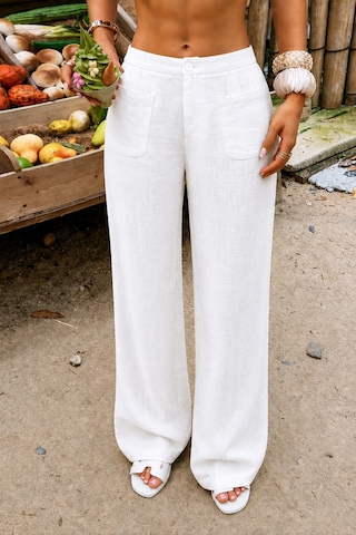 Tarz Cool Kadın Wide Leg Pantolon Ön Cep Detaylı Rahat Kalıp Günlük Pantolon Beyaz